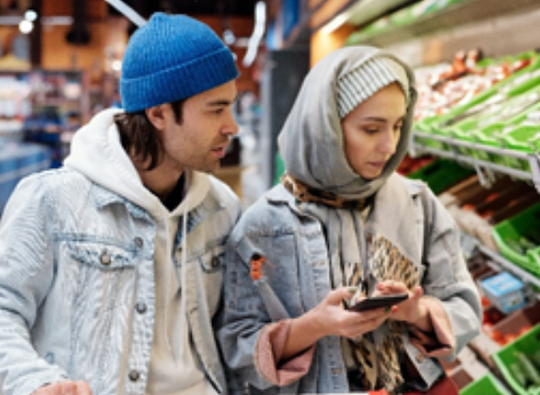 couple shopping